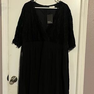 Pinup Fashion Black V-Neck Midi Gown